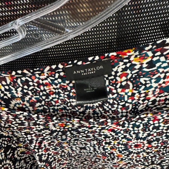 Ann Taylor factory top L // 101840 - Picture 2 of 2